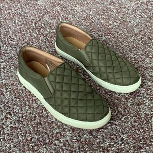 Women’s Quilted Sneakers